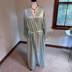 Vintage 90s Romantic Ethereal Pale Blue Robe Jones New York Size Large