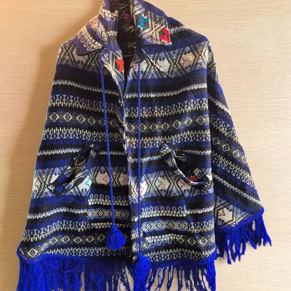 Vintage 1970s Cobalt Blue Aztec Blue Free Size Poncho Shawl Western