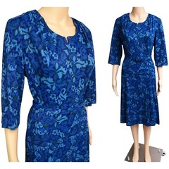 Vintage 1950s 1960s blue navy green floral 3/4 sleeve conservative dress