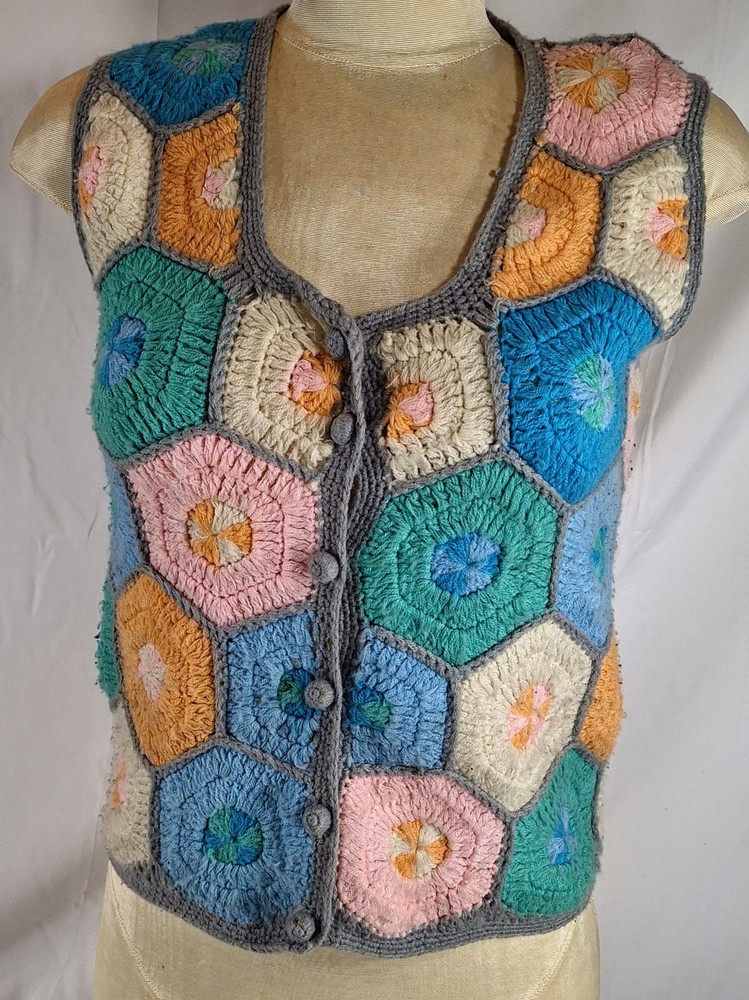 HARP’ EES Vintage Granny Crochet Patchwork Cardigan Grannycore Vest Acrylic M