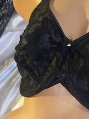 VTG 36DDD wacoal Black Spandex Minimizer Nylon Floral swirl UW Bra NEW