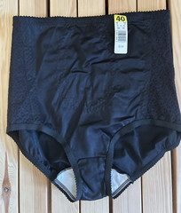 2 units of NOS Basic Unbranded Shapewear Panties sz 40