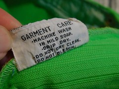 VTG GOGO SHORTS MOD BRIGHT GREEN SNAP FRONT TEXTURED POLY 60’s 70’s WOMENS 9 10