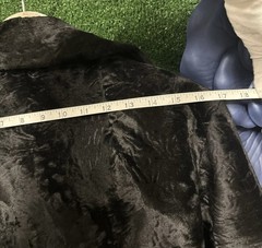 Neiman Marcus vintage black broadtale by Lou Nierenberg fits like a medium large