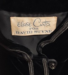Eloise Curtis Black Velvet Coat Dress Jacket Rhinestone Buttons !! Vintage Small