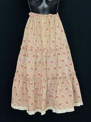 Vintage 1970s tan pink prairie skirt, boho floral mauve cotton white S M