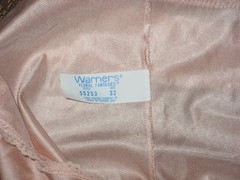 WARNER’S FLORAL FANTASIES VINTAGE CAMISOLE SIZE 32 MADE IN U.S.