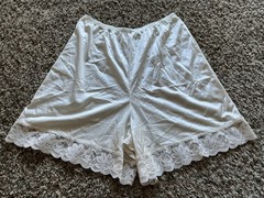 Vintage Lorraine Ivory Lace Sheer Silky Nylon Short Sissy Bloomers Large
