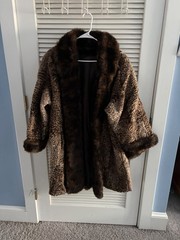 Hillmoor Vintage Brown Fur Coat Regular Size New York Style Elegant Outerwear