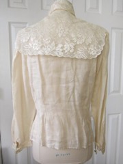 Vintage Cloak of Many Colors Ivory Linen L/S Lace Collar Bib Victorian Blouse S
