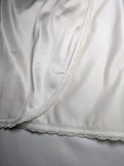 VANITY FAIR Classic Half Slip Skirt Women’s 2XL Off White 27″ HIGH BACK SLIT