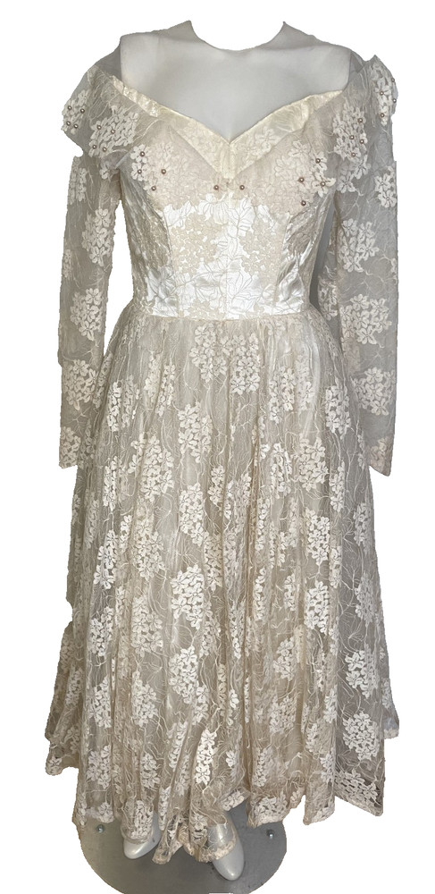 VTG 50s 60s Floral Lace Wedding Dress 34″ Bust 4 6 Full Skirt Off the Shoulder