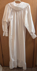 Vandemere White Victorian Lace Nightgown Medium Prairie Bridal Cottage Sz Med.