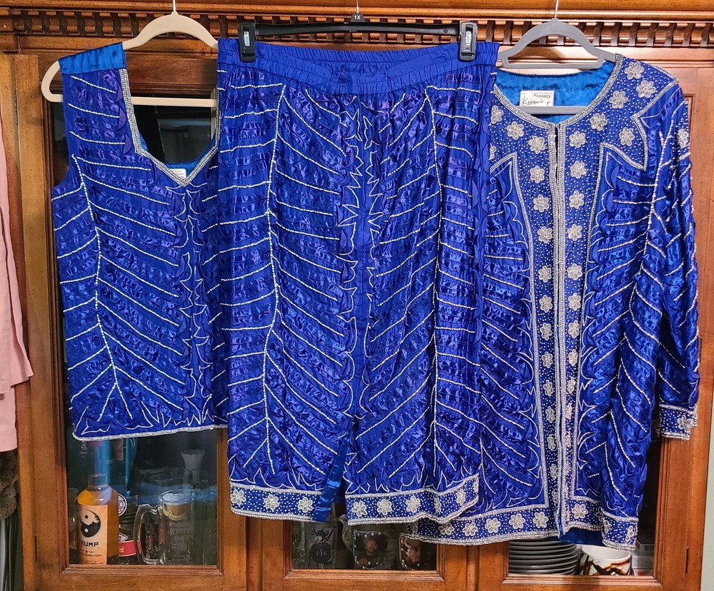 VTG Fantasy of Esister Max Womens 100% Silk Beaded 3pc Skirt Suit sz 16