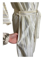 Vintage 70s 80s Robe Women M Long Satin Kimono Lightweight Yellow Stripe Floral