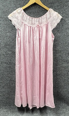 Gilead Nightgown Women Medium Pink Nylon Lace Bodice Sleeves USA Made