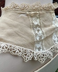 ANTIQUE 1920’s CREAM SILK CHIFFON DRESS W/ RIBBON & LACE RUFFLES