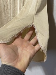Vtg Vanity Fair Women’s Medium Nude Pull-Up Slip Skirt Satin Side Slit 24”x15.5”