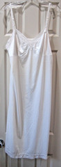 Vanity Fair White Nylon Full-Length Slip Style 10-103 Size 38 28″/44 Lace Trim