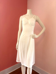 VTG 60s 70s Kayser Women’s Full Slip 32 Cream White Nylon scalloped detail USA