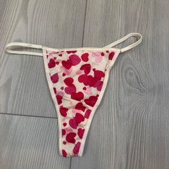 Vintage Victoria’s Secret Heart Print V-String Thong 2001 Y2K Pink Red NWT Small
