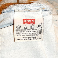90’s Levi’s VTG 501 Button Fly Jeans Women 27.5 x30 Distressed Light Blue-4C
