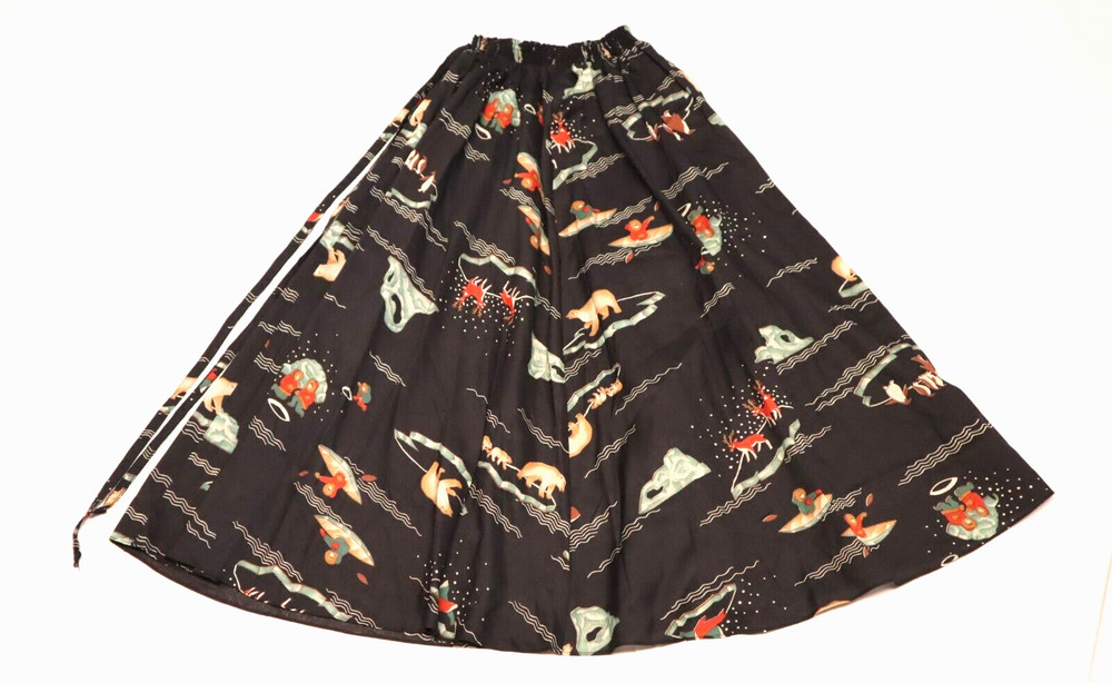 Vintage unbranded skirt with built in belt size 15/16 (16-32W x 27.5)