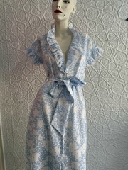 vintage dress Saks Fifth Avenue floral house dress maxi Blue cottage ruffle 70s
