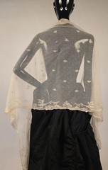 VICTORIAN 19TH C HAND MADE LACE LONG STOLE W RICH FLORAL DESIGNS FOR DRESS