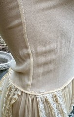 ANTIQUE 1920’s CREAM SILK CHIFFON DRESS W/ RIBBON & LACE RUFFLES