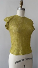 50s Chartreuse Sheer Floral Lace Flutter Cap Sleeve Top Keyhole Bateau Neck XS/S