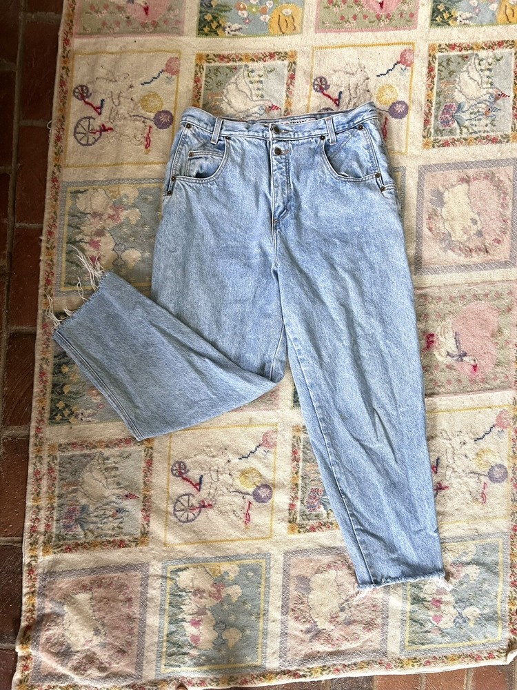 vintage 90s high waisted light wash mom jeans XL/14/34”