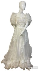 San Martin İnternational Wedding Dress Ruffled Shoulder Long Train White