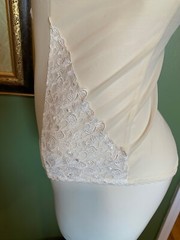 VINTAGE WACOAL 80109 ~ IVORY ~ TAPESTRY FIRM SHAPER BODYSUIT w UNDERWIRE ~ 34DD