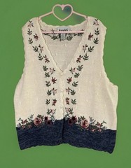 VTG TEDDI Sweater Vest Wm L Embroidered Floral Cottage Grandma Teacher Vest Cute