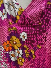 Vintage 60s Alfred Shaheen Hawaii 10 Long floral dress Neon Pink Barkcloth