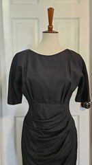Vintage 80s Does 50s Classic Black Wiggle Pencil Dress Size 6/8 LBD