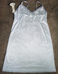 NWT Vintage Size 42 Wondermaid 1X White Long Slip 27 in. Lace Silky Antron Nylon