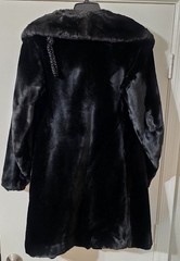 Vintage (1920s-1940s) black dyed muskrat fur coat (Hudson Fabri) Large Beautiful
