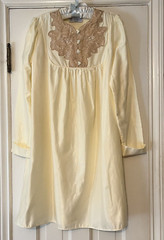 Vintage 1960s Lily of France Butter Yellow Nightgown w/Lace Trim Size Medium