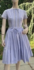 VINTAGE 1950’s LAVENDER COTTON W/ CENTER PLEATS & LACE TRIM