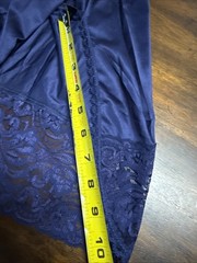 Vanity Fair Women’s Medium Nylon Navy Blue Lace Slip Skirt Vintage