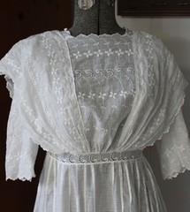 Antique Edwardian, Embroidered, White Cotton Lawn/Tea Dress – Size Small