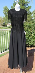 VINTAGE 1980s NIGHT WAY COLLECTIONS BLACK DRESS SIZE 8 POLY ACETATE FEATHER TRIM