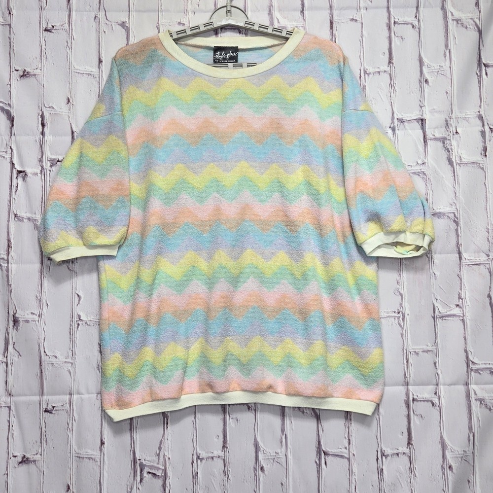 Vintage Style Plus of California Pastel Rainbow Chevron Knit Top Baggy Made USA