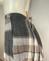 Vintage 1970s gray plaid skirt XXL plus size 42″ waist white black A line wool