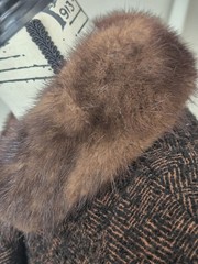Teed Suit Dark Brown Flecked Wool Jacket With Mink Collar & Pencil Skirt 1960’s