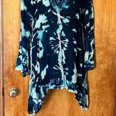 NWT. Tie Dye Hippie, Boho India Boutique – Free Size – blue & white