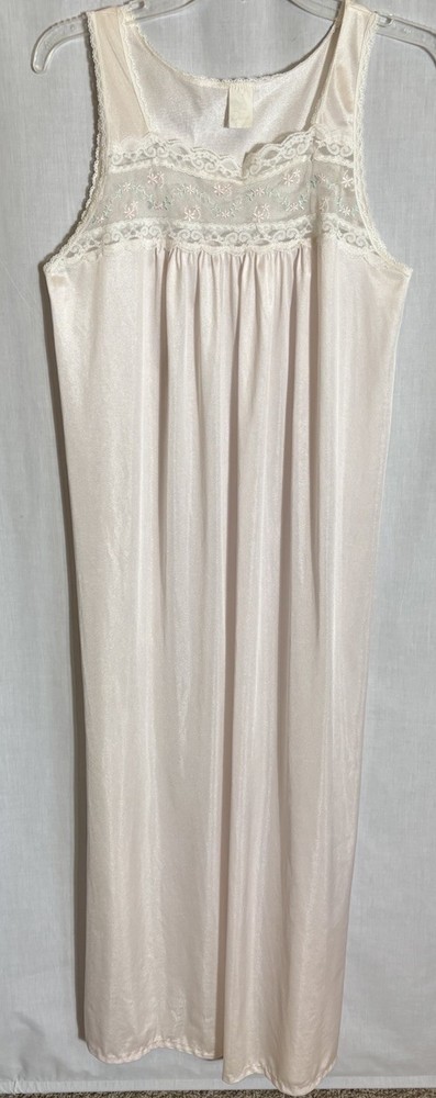 Vintage Deena Sleeveless Long Nightgown Light Pink Silky Nylon & Lace Medium