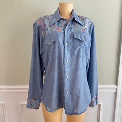 Vtg Levis Western Shirt Women L Pearl Snap Embroidered Chambray Blue Boho Retro